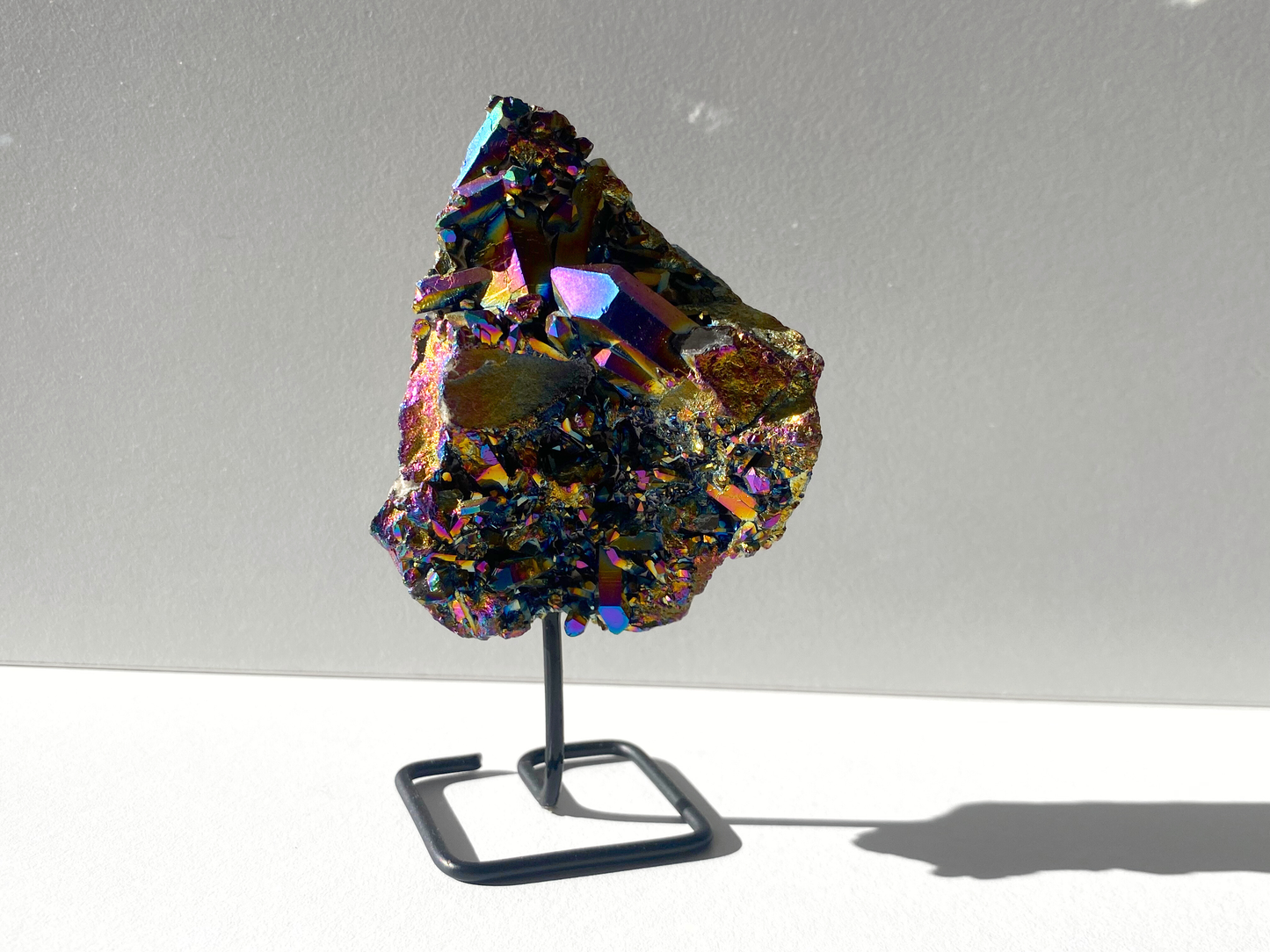 Peana de Cuarzo Aura Titanio